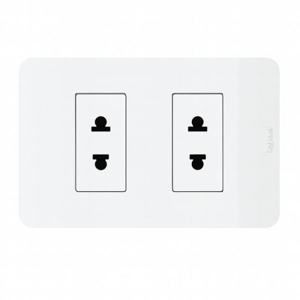 Toma doble universal 16A Matix